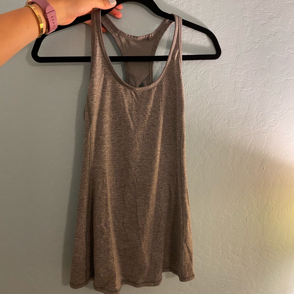 Lululemon tank